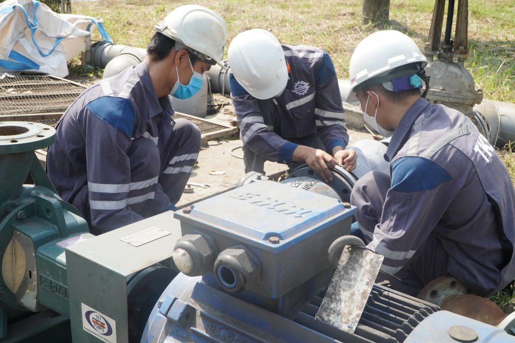 Bơm Caprari cấp cho nhà máy XLNT DSC04269