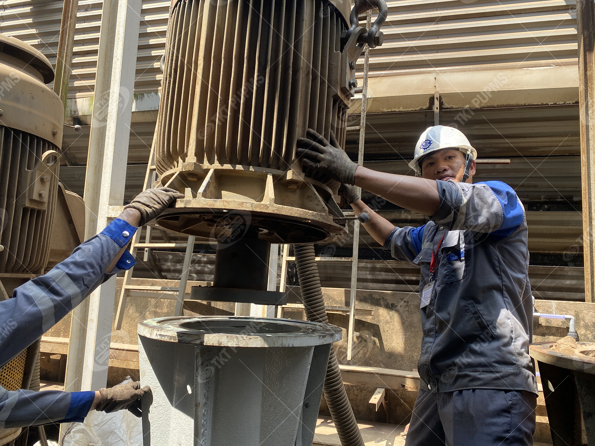 Quy trình Phục hồi Bơm Trục Đứng 500m3/h: Xử lý Trục biến dạng & Housing Hư hỏng 02