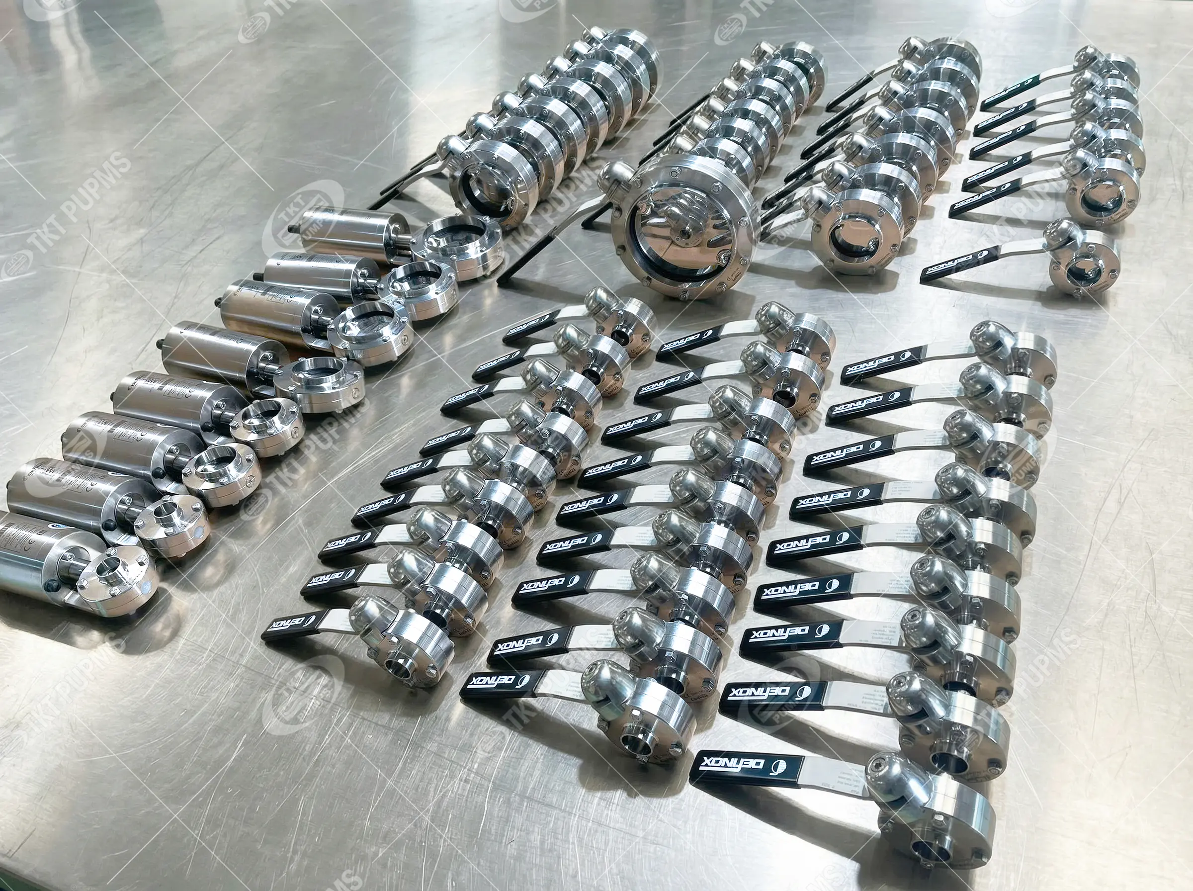 thiet-ke-van-buom-vi-sinh-definox