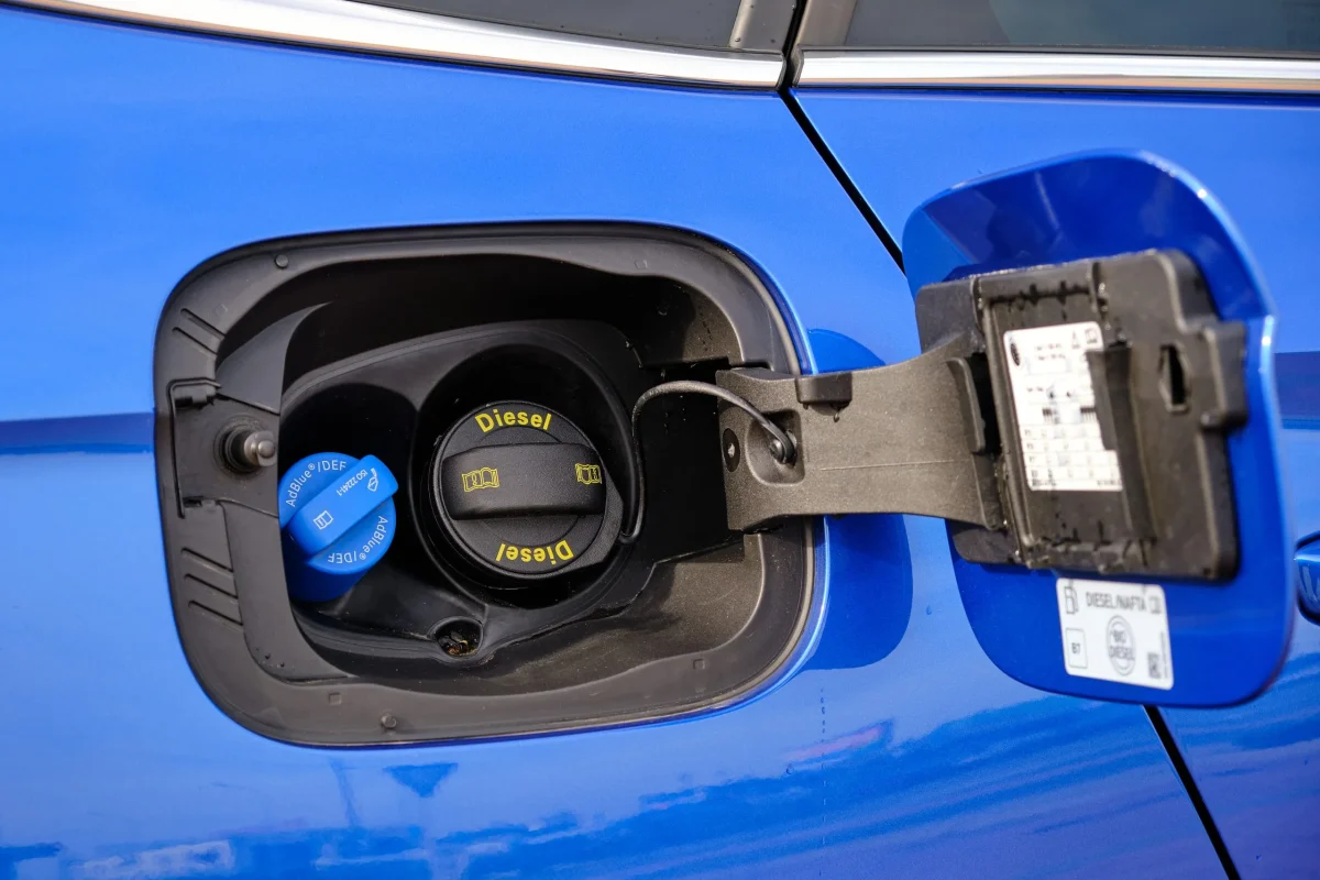 Bơm DEF/AdBlue: chọn bơm xử lý dung dịch urê xử lý khí thải diesel đúng cách 1 Bơm DEF/AdBlue Finish Thompson cho dung dịch urê xử lý khí thải diesel