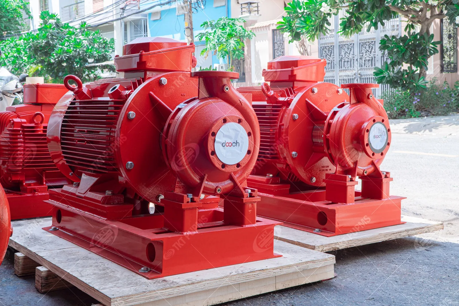 Cung cấp cụm bơm chữa cháy cho dự án bệnh viện và trung tâm nghiên cứu 6 Hai bơm chữa cháy động cơ điện nhìn từ phía mặt bích đầu hút