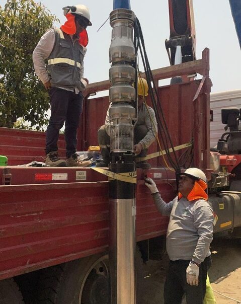 Bơm giếng khoan Caprari tưới tiêu nông nghiệp